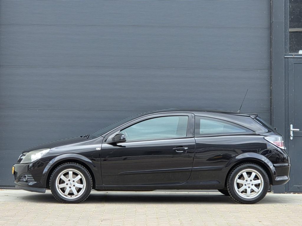 Opel Astra GTC 1.6 Temptation nap airco panodak BJ 2008!, Auto's, Voorwielaandrijving, 4 cilinders, 116 pk, Origineel Nederlands