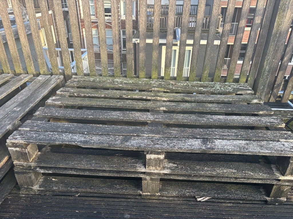 Gratis afhalen: 6 pallets (4 redelijk goed, 2 beschadigd), Ophalen, Gebruikt, 25 tot 50 mm, Pallet