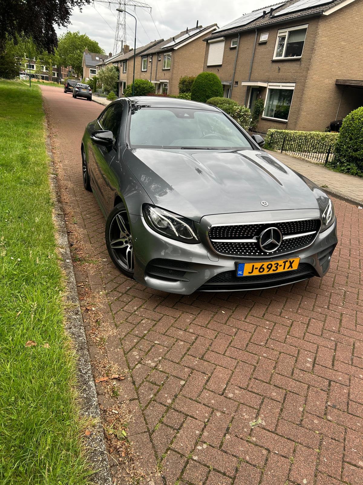Mercedes-Benz E-Klasse E220 d 163pk 9G-TRONIC 2018 Grijs, Auto's, Mercedes-Benz, Automaat, Achterwielaandrijving, 1800 kg, 4 cilinders