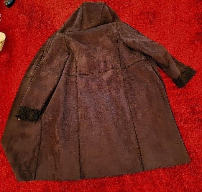 suède look jas met capuchon en teddy voering, Ophalen of Verzenden, Zo goed als nieuw, Maat 38/40 (M), Zwart