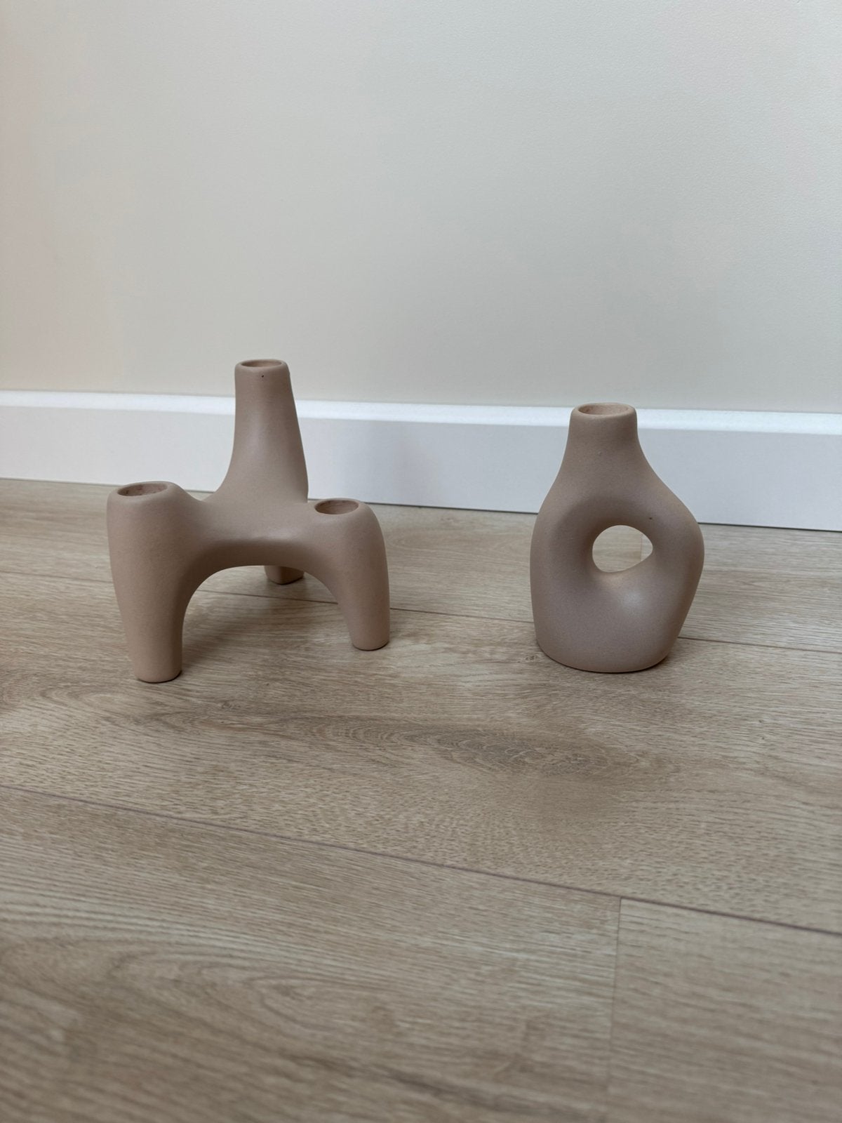 Te koop beige kandelaar, Huis en Inrichting, Ophalen of Verzenden, Zo goed als nieuw, Overige merken, Beige