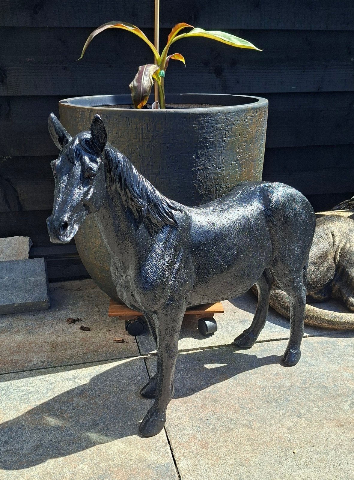 Prachtig tuinbeeld zwart paard pony, Tuin en Terras, Tuinbeelden, Ophalen, Nieuw, Kunststof