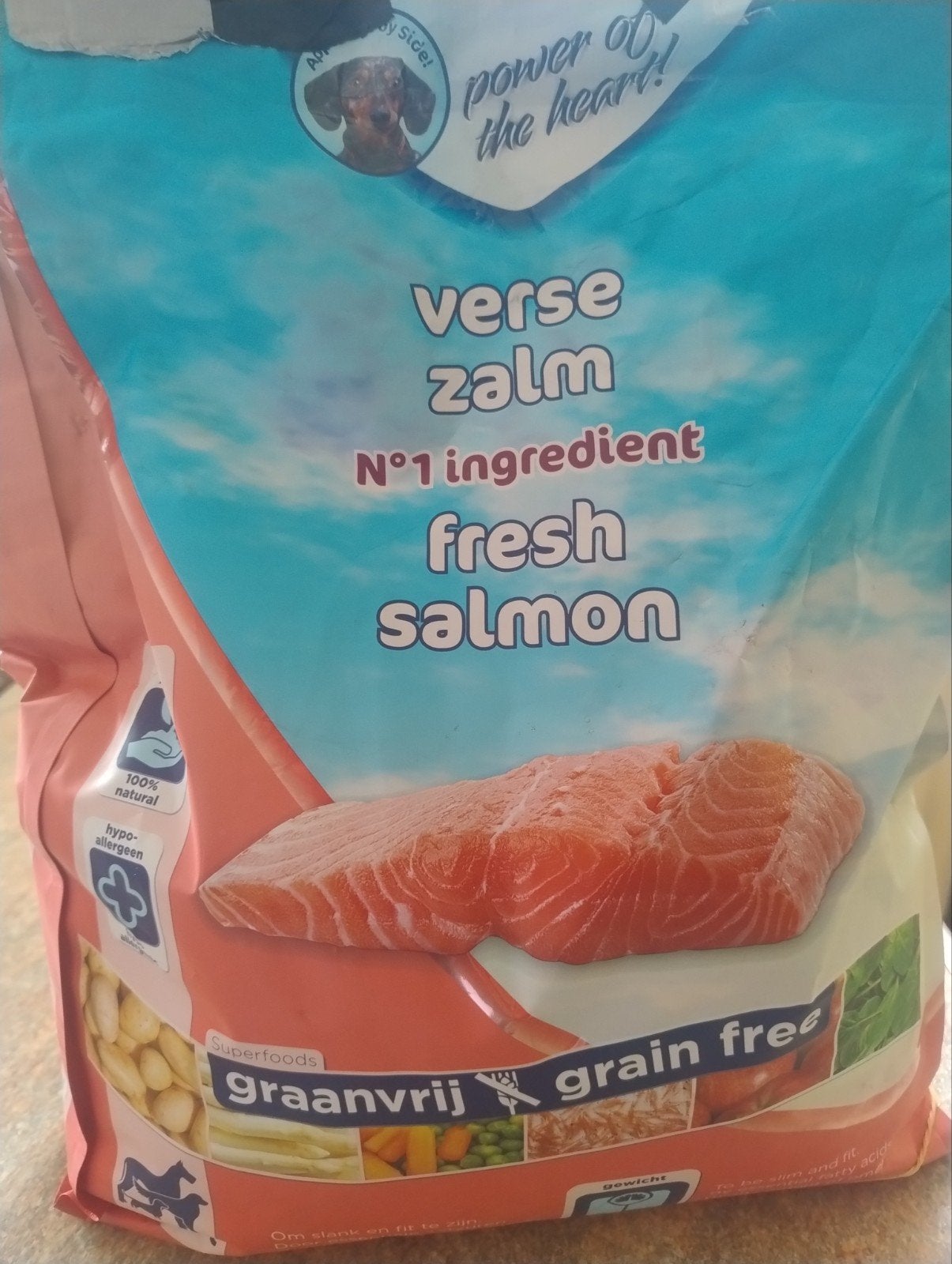 Hondenbrokken Renske Zalm, Ophalen, Hond