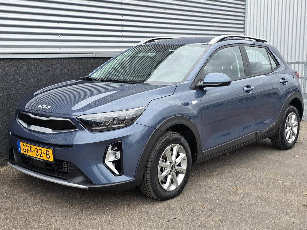 Kia Stonic 1.0 T-GDi MHEV DynamicLine Navigatie, Apple CarPl, Auto's, Kia, Voorwielaandrijving, Blauw, Origineel Nederlands, Handgeschakeld