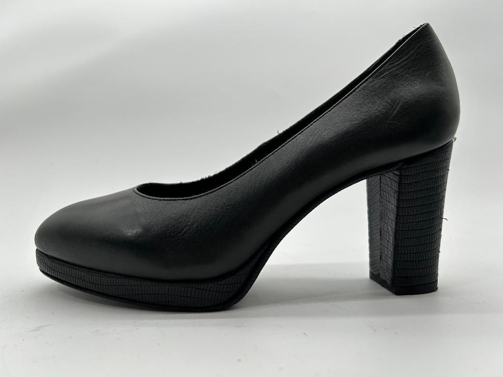 Fred de la Bretoniere, maat 38 klassieke zwarte pumps, Fred de la Bretoniere, Verzenden, Zwart, Zo goed als nieuw