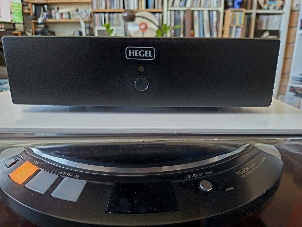 Hegel V10 phono voorversterker, Ophalen of Verzenden, Zo goed als nieuw, Platenspeler, Overige merken