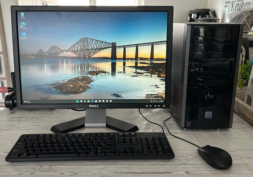 MP Core i3 PC - 8GB -128GB SSD -21 inch Dell - Windows11 NL, Computers en Software, Desktop Pc's, Ophalen, Gebruikt, Met monitor