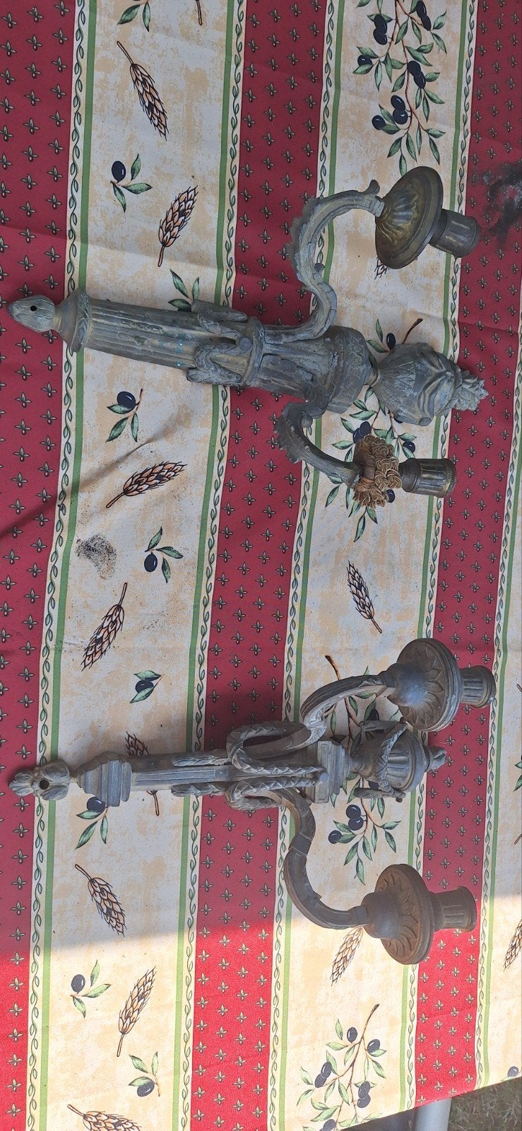 Antieke bronzen wandkandelaar met twee armen, Ophalen of Verzenden