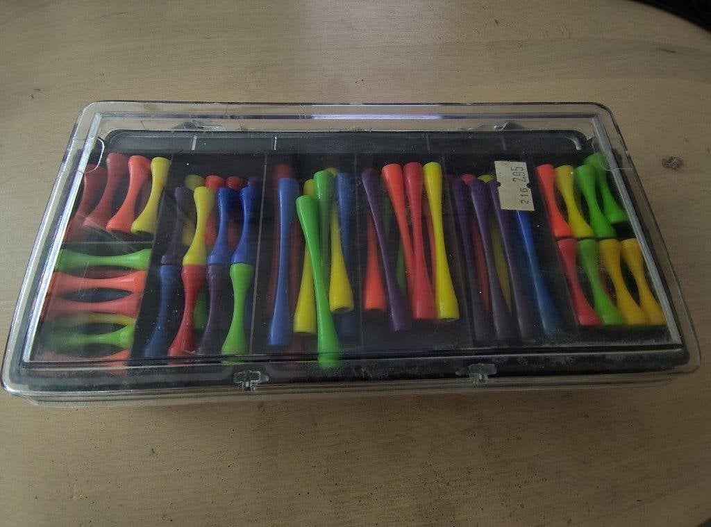 Magneetische staafjes en balletjes in doosje, Ophalen of Verzenden, Gebruikt, Bouwen