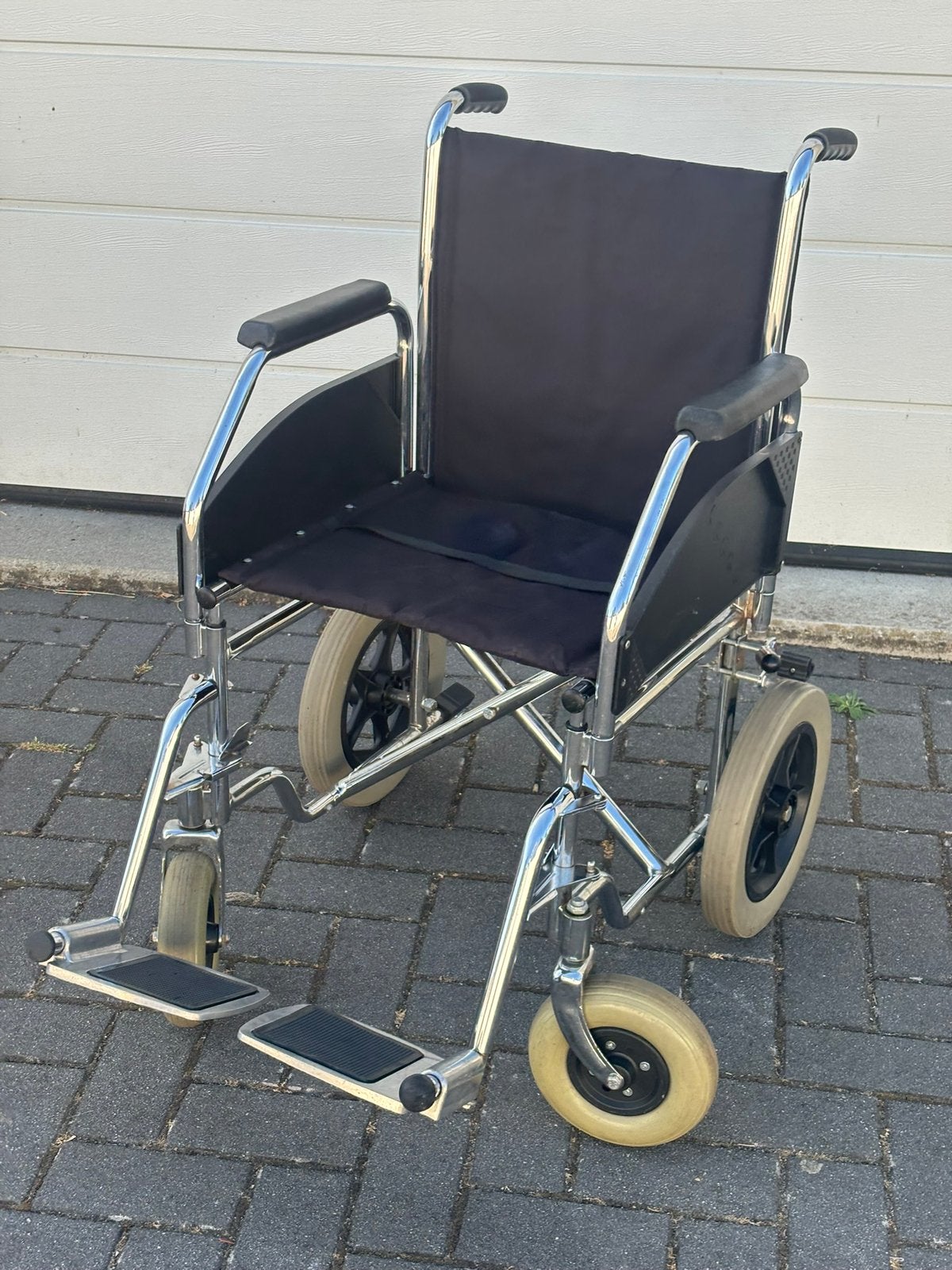 Onverwoestbare Rolstoel , past in iedere auto, nu €59,00, Gebruikt, Meer info ☎️0️⃣6️⃣➖2️⃣0️⃣9️⃣0️⃣1️⃣0️⃣4️⃣0️⃣, Duwrolstoel, Nederland