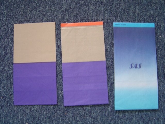 3 div luchtvaart waste bag, afval zakjes, kotszakken van SAS, Verzamelen, Ophalen of Verzenden, Zo goed als nieuw, Overige typen