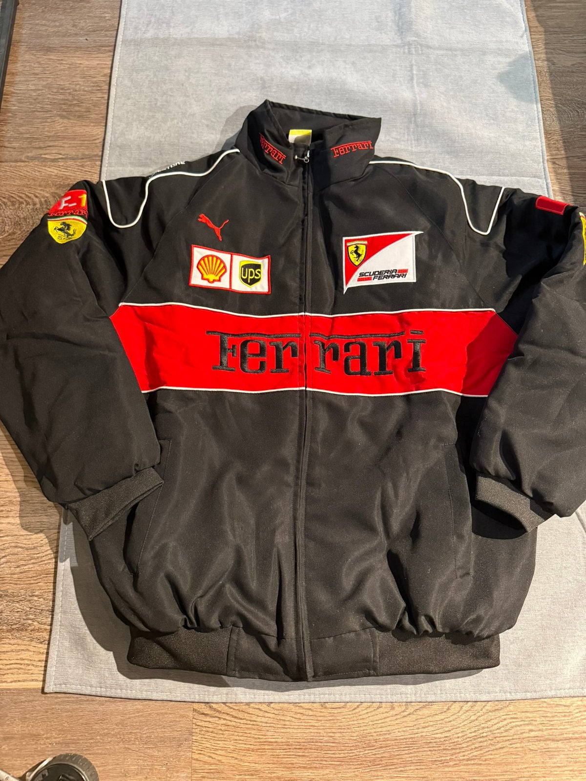 Ferrari Racing jas (maat XL) – vintage stijl zwart, Kleding | Heren, Ophalen of Verzenden, Zo goed als nieuw, Maat 56/58 (XL)