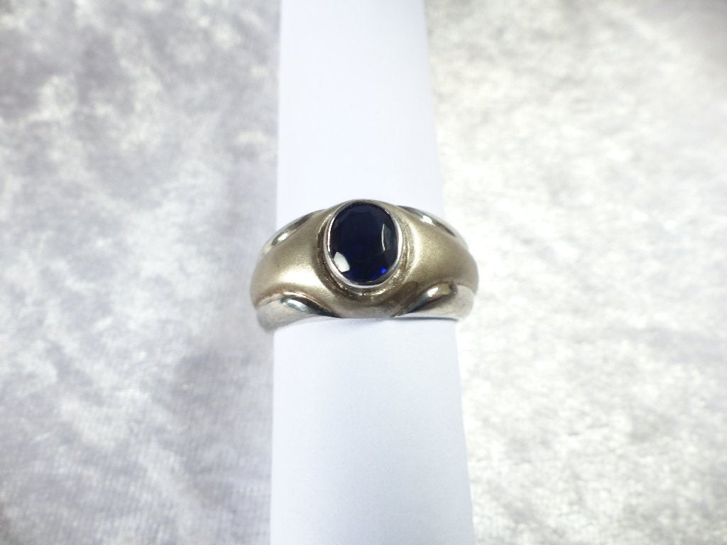 Mooie Zilveren Ring met Donker Blauwe steen - maat 20 3/4, Sieraden, Tassen en Uiterlijk, Antieke sieraden, Verzenden, Zilver