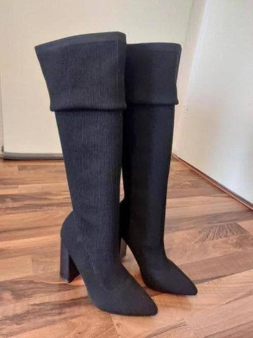 Zwarte kniehogelaarzen van Public Desire, Maat 38(5), nieuwe, Kleding | Dames, Ophalen of Verzenden, Nieuw, Zwart