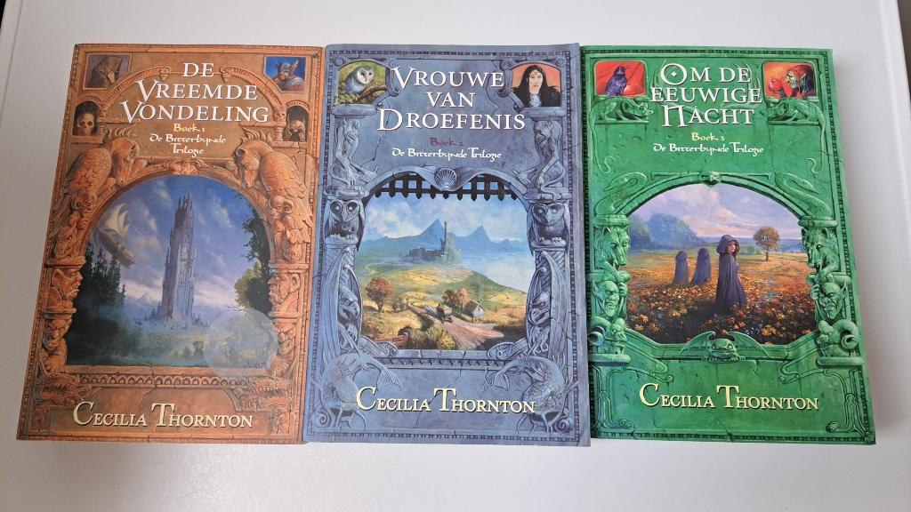 Cecilia Thornton: Bitterbynde trilogie (ZGAN), Ophalen of Verzenden, Zo goed als nieuw, Cecilia Thornton