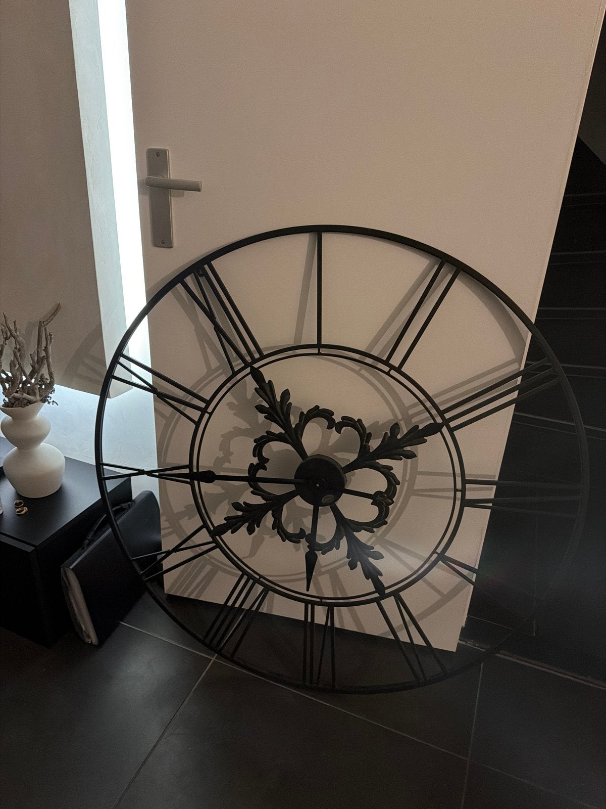 Grote Riverdale Wandklok - 102 cm diameter, Huis en Inrichting, Woonaccessoires | Klokken, Analoog, Werkt op batterijen, Ophalen of Verzenden