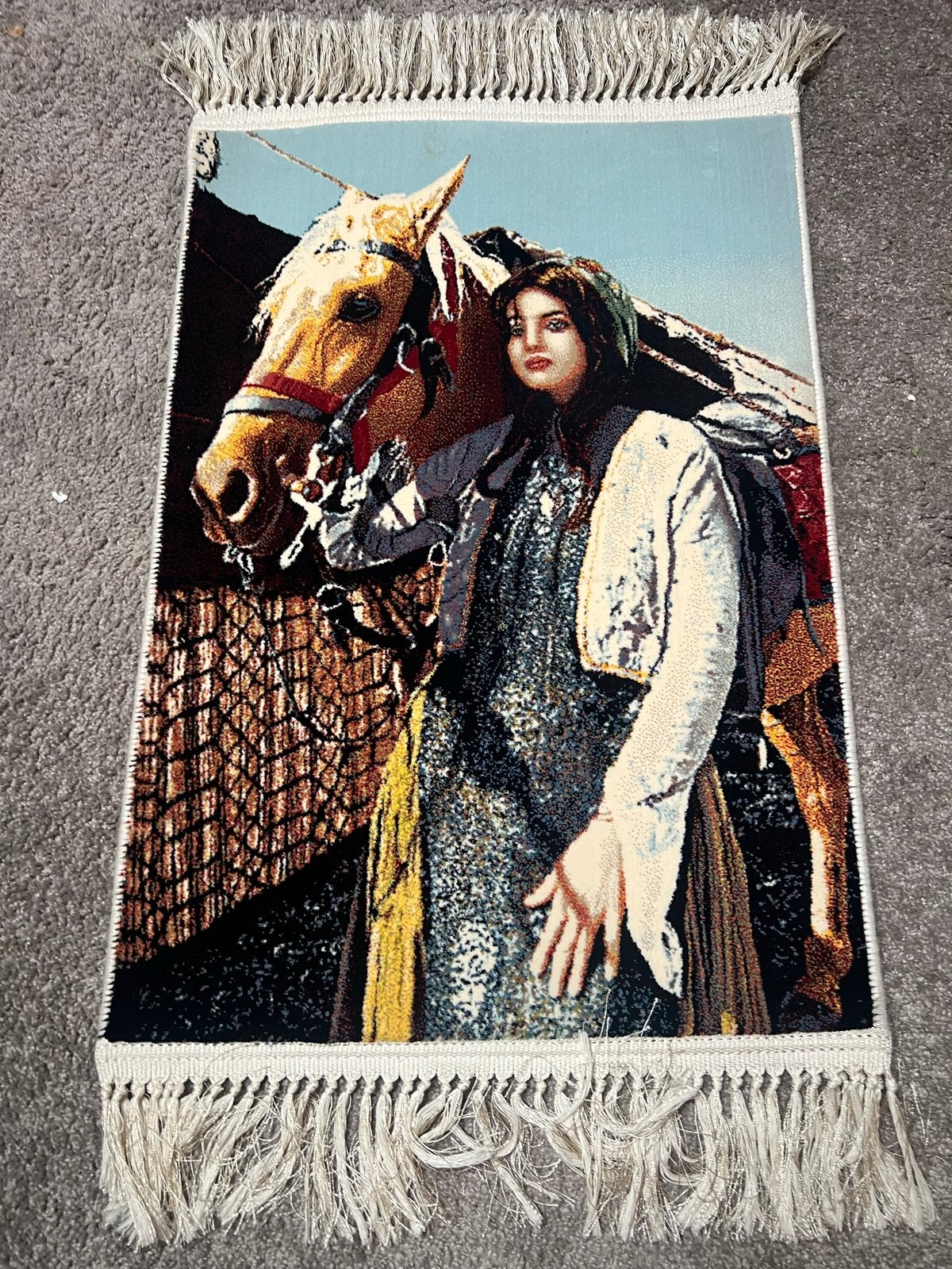 Wandtapijt met vrouw en paard - Decoratief, Minder dan 50 cm, 50 tot 100 cm, Bruin, Ophalen of Verzenden