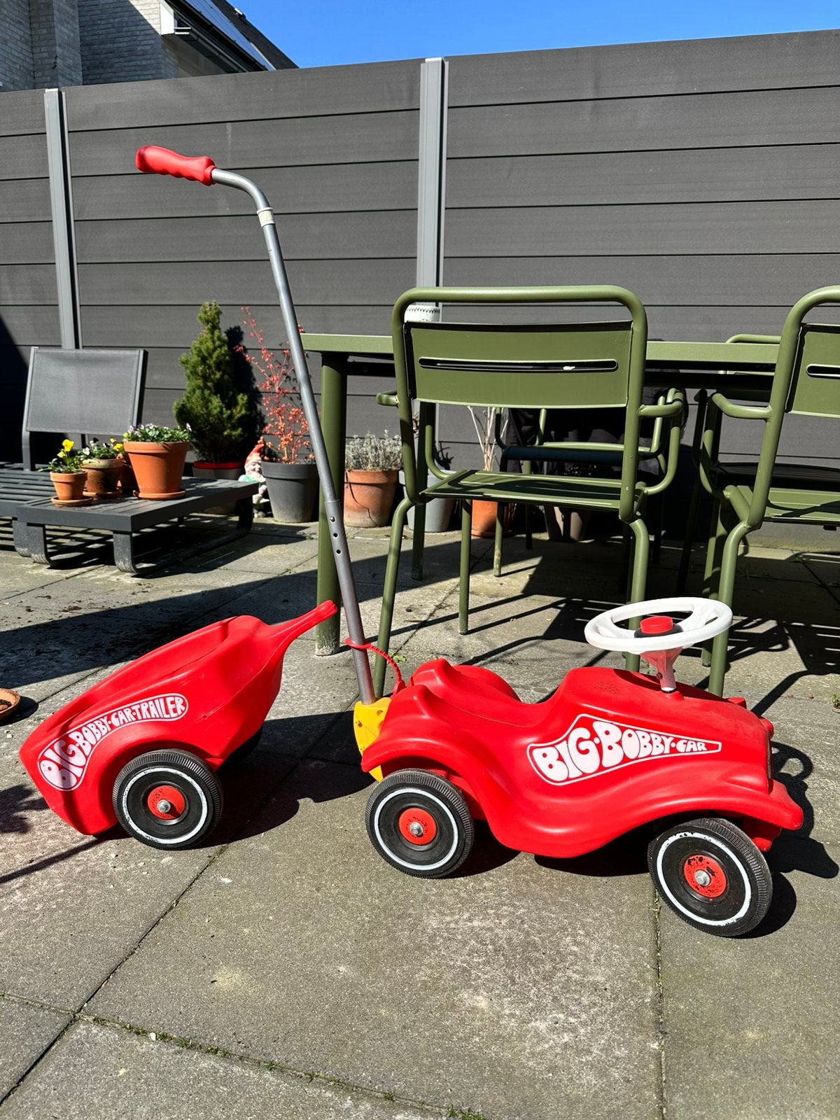 Big Bobby loopwagentje met aanhanger en duwstok, Ophalen, Zo goed als nieuw