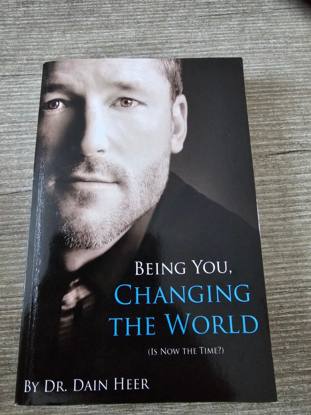 Being You, Changing the World - Dr. Dain Heer, Boeken, Ophalen of Verzenden, Gelezen, Dr. Dain Heer