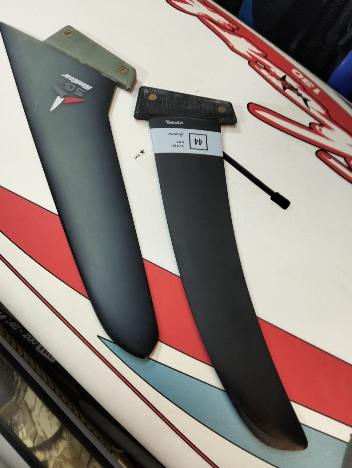 DiverseTuttlebox vinnen v.a. 27 cm, Gebruikt, Ophalen of Verzenden, Nvt, Plank