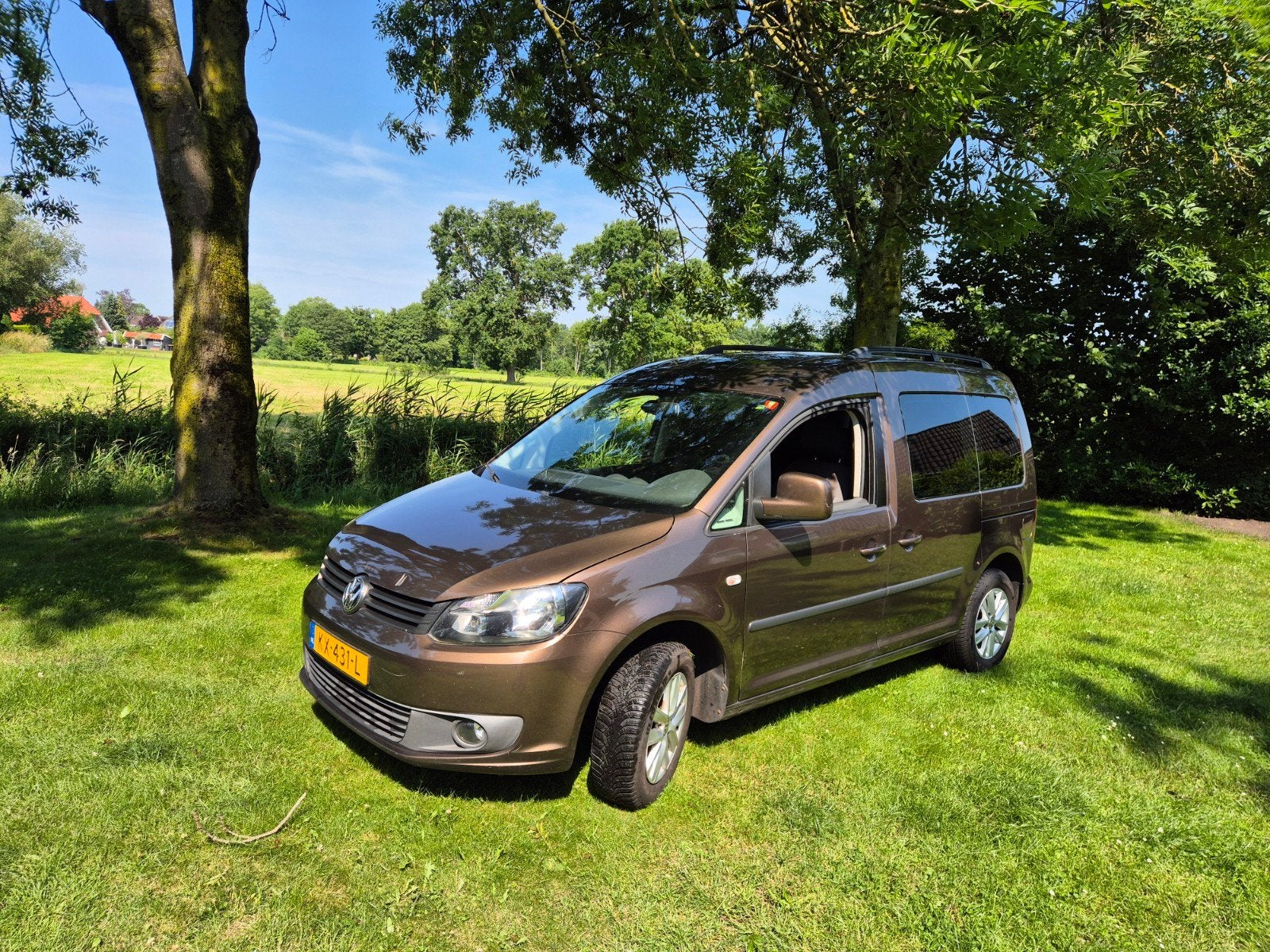 Volkswagen Caddy 1.6 TDI 75KW DSG 7P 2012 Bruin, Auto's, Stof, 1440 kg, 4 cilinders, Bruin