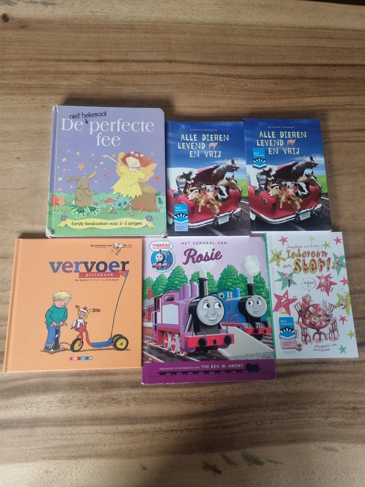 6 boekjes, Boeken, Ophalen of Verzenden