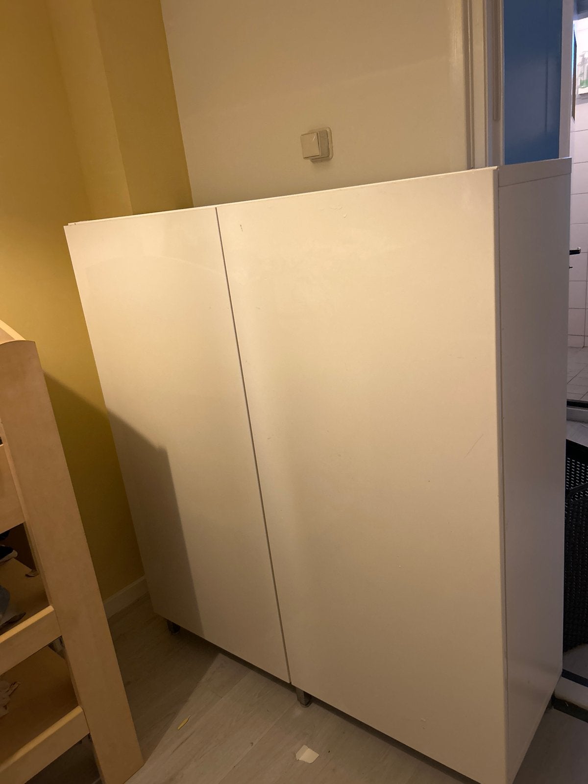 Witte kast met planken en deuren, Ophalen, Gebruikt, 50 tot 100 cm, 150 tot 200 cm