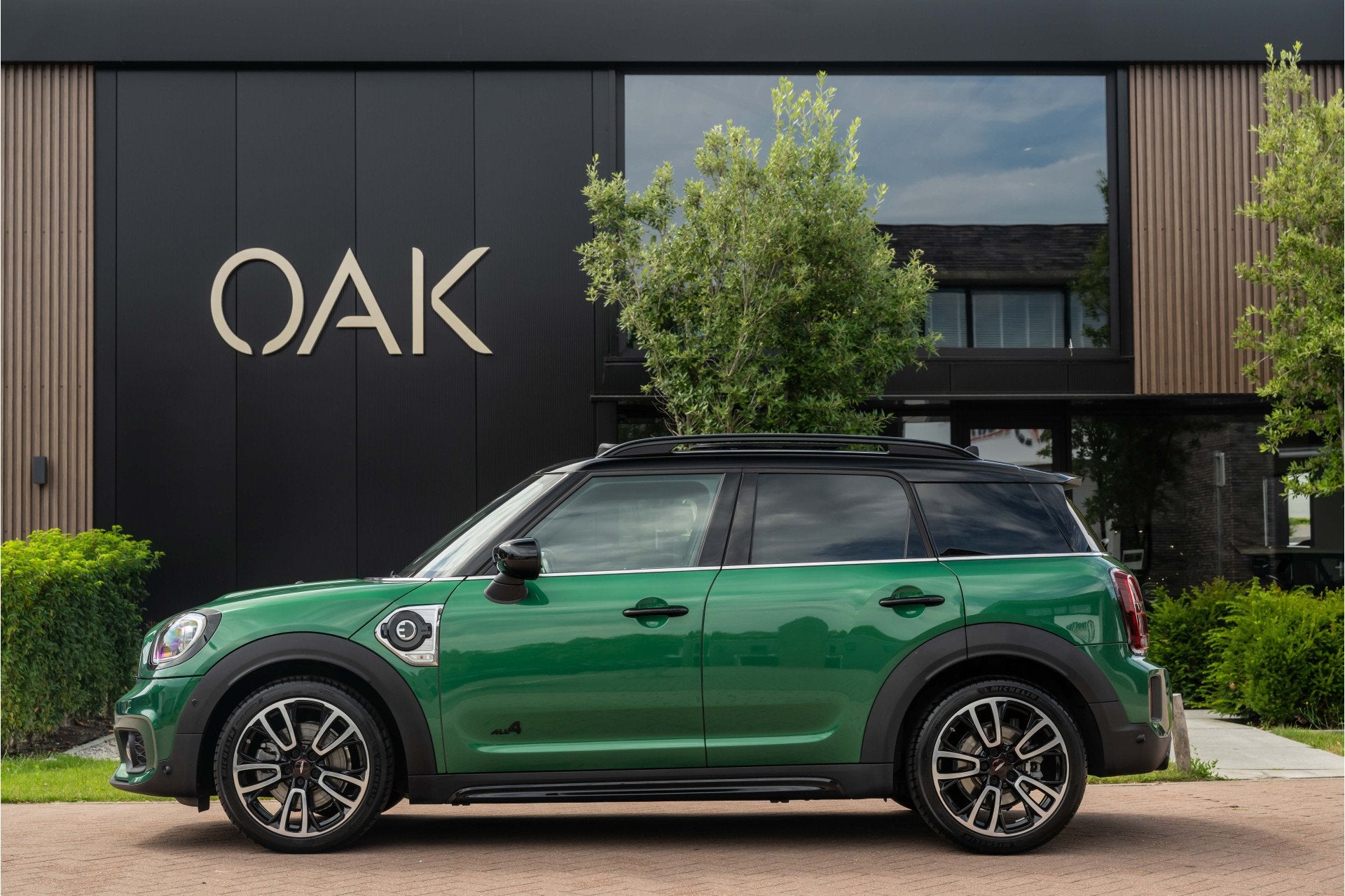 MINI Countryman 1.5 Cooper SE Hybrid ALL4 | JCW-Trim | Navi, Auto's, Mini, Automaat, 12 maanden, Automatische klimaatregeling