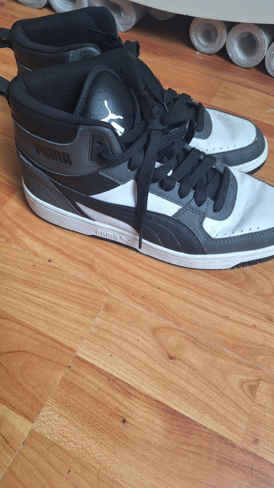Puma basketbal sportschoen maat 43, Sport en Fitness, Basketbal, Ophalen of Verzenden, Schoenen
