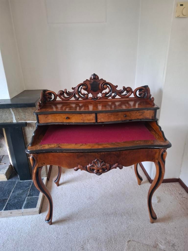 Zeer oude dressoir, Antiek en Kunst, Ophalen