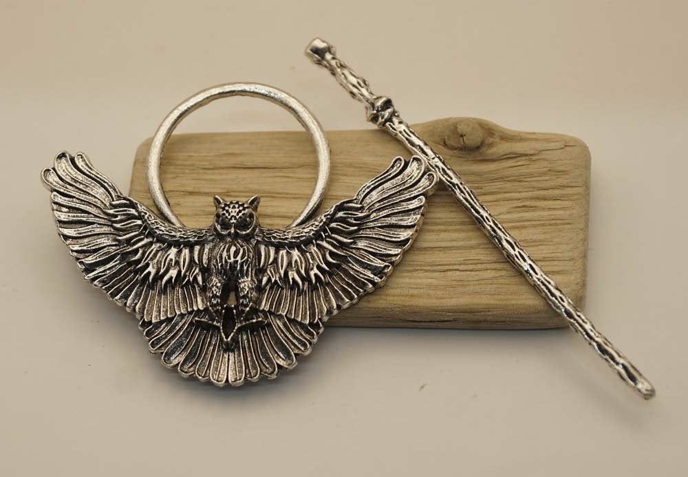 Haarspeld uil met haarstokje in de kleur zilver, Importeur :  Riemen bretels, Marktplaats@riemen-bretels.nl, Haarspeld, Verzenden