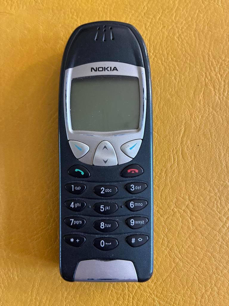 Nokia 6210 - Klassieke telefoon in goede staat, Telecommunicatie, Mobiele telefoons | Nokia, Gebruikt, Verzenden, Geen camera