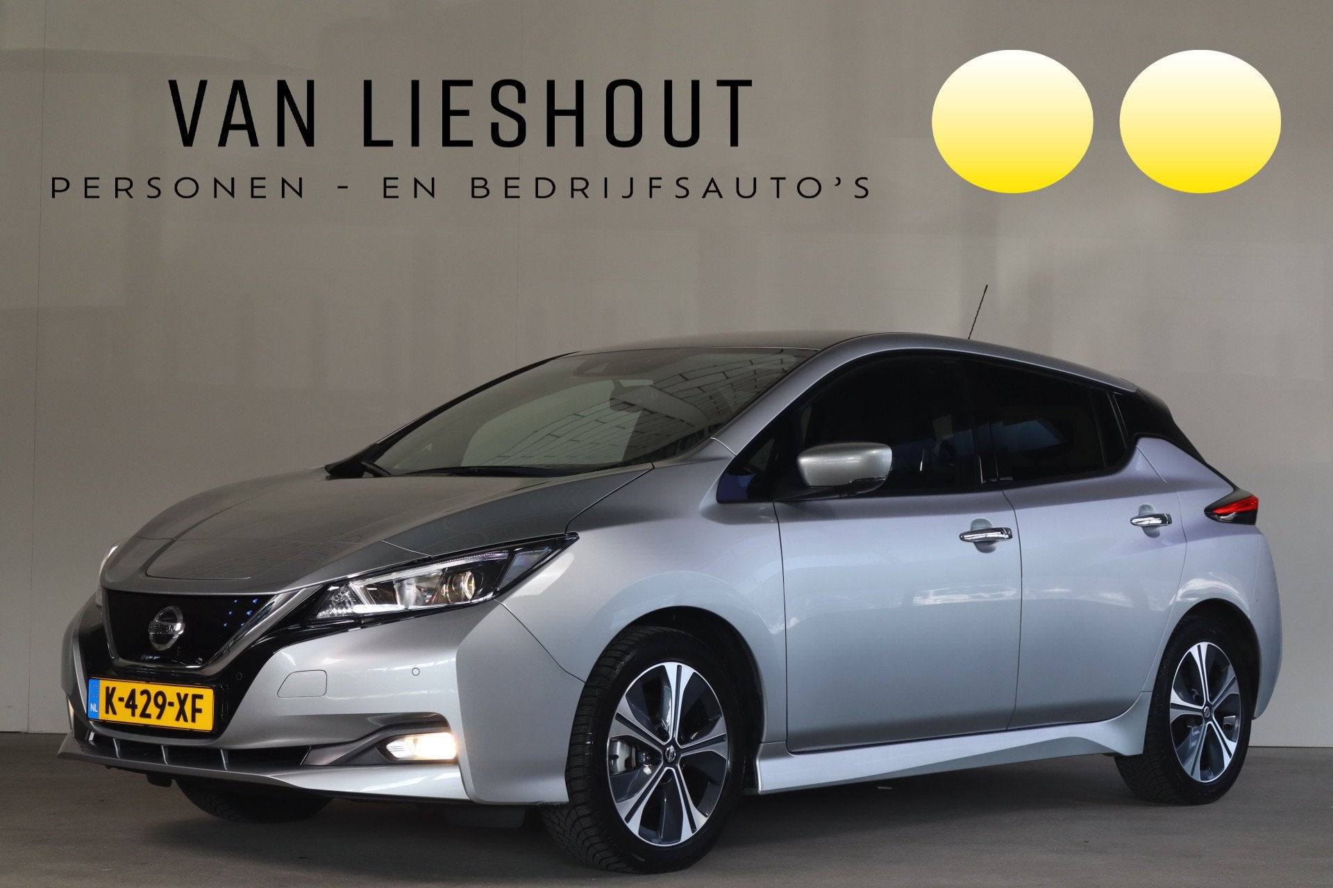 Nissan Leaf N-Connecta 40 kWh - NL- Auto! Stoel+Stuurverw. I, Auto's, Nissan, Stof, Gebruikt, Origineel Nederlands, 363 min