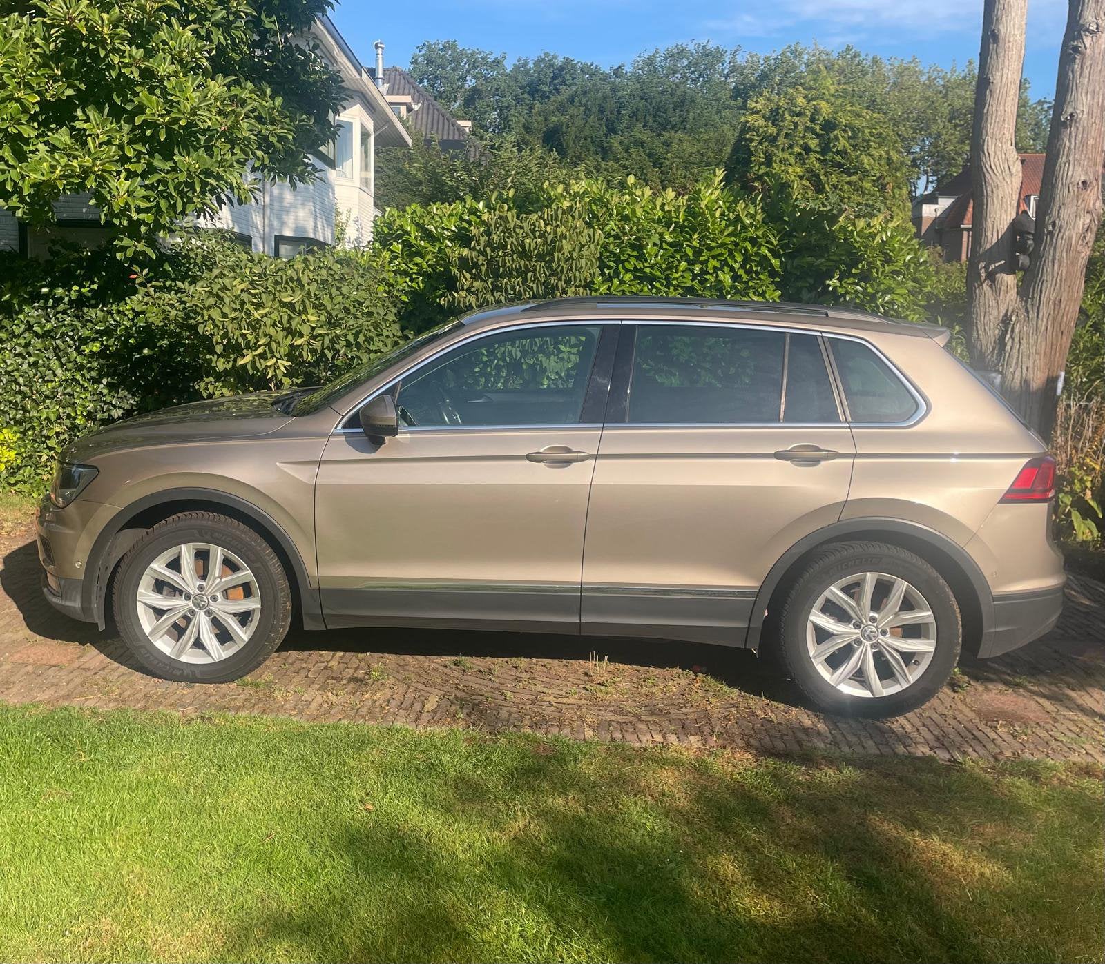 Volkswagen Tiguan 1,4 TSI 150 PK DSG 2017 met Apple CarPlay