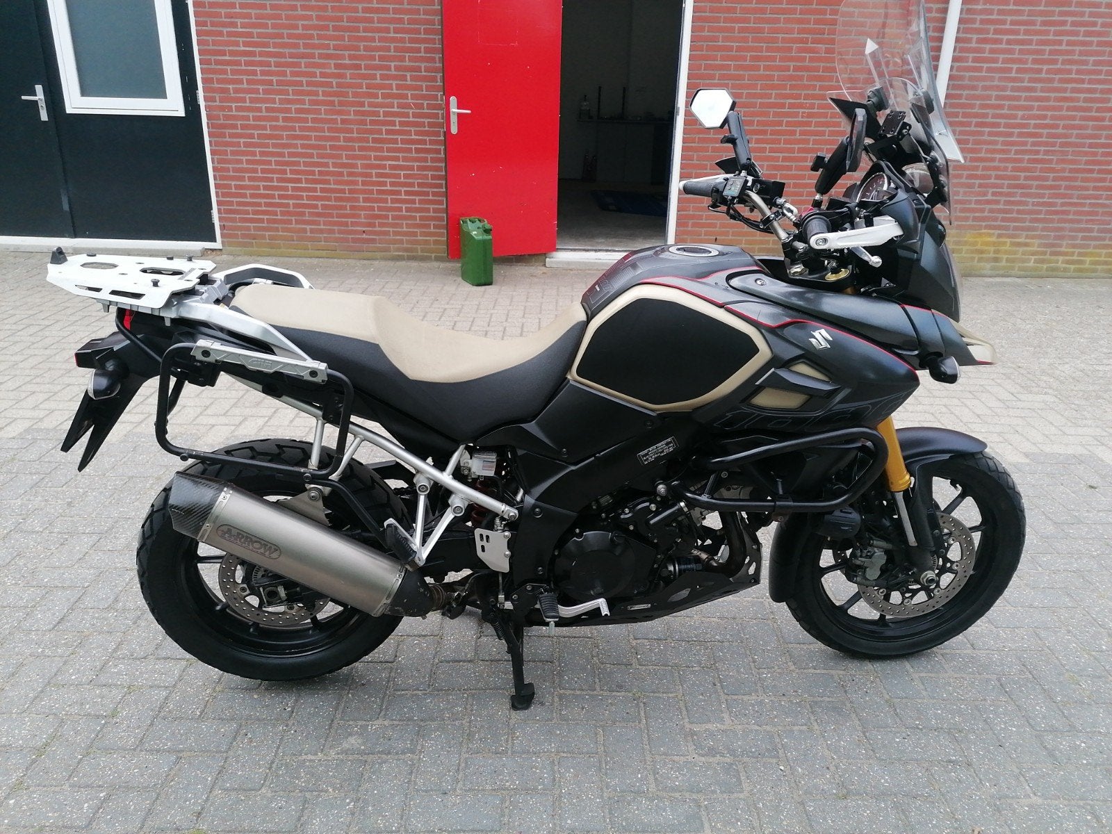 Suzuki Dl 1000 2015, 2 cilinders, Motorrijbewijs A, Gebruikt, Particulier