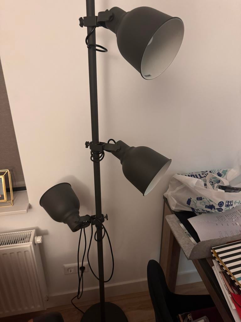 Ikea vloerlamp grijs met 3 verstelbare spots, Ophalen, Gebruikt, Metaal, 150 tot 200 cm