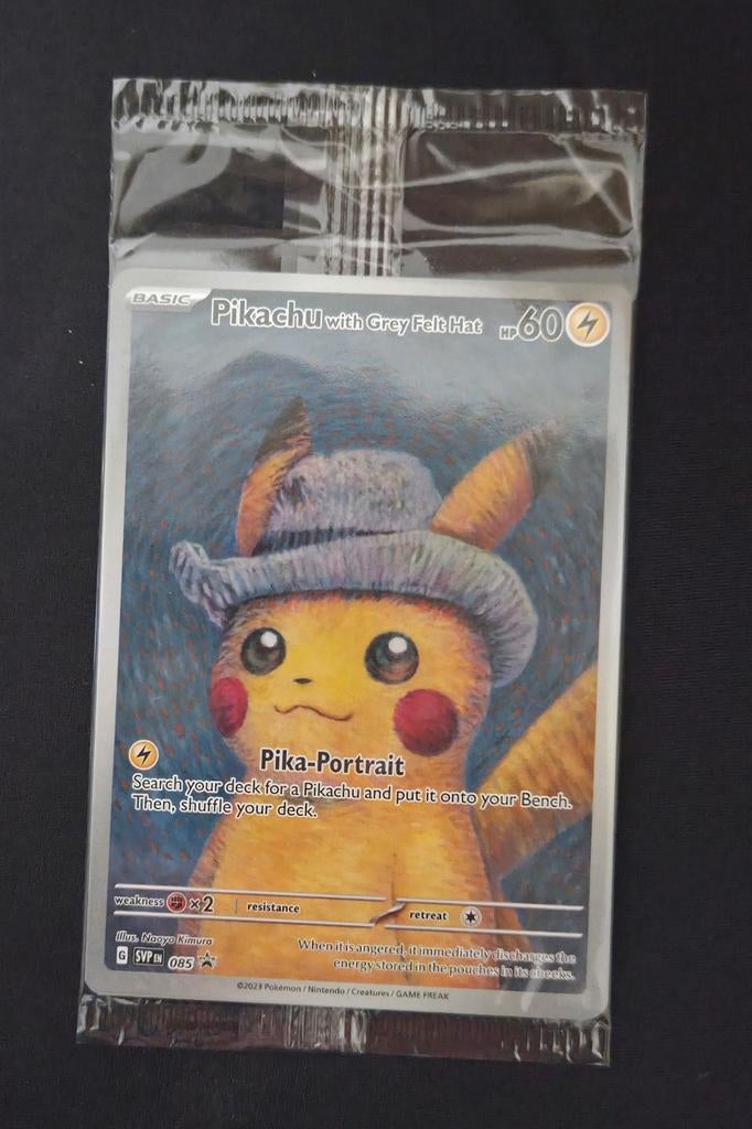 Pokemon kaart Pikachu with Grey Felt Hat (SVP 085) van gogh, Ophalen of Verzenden, Zo goed als nieuw