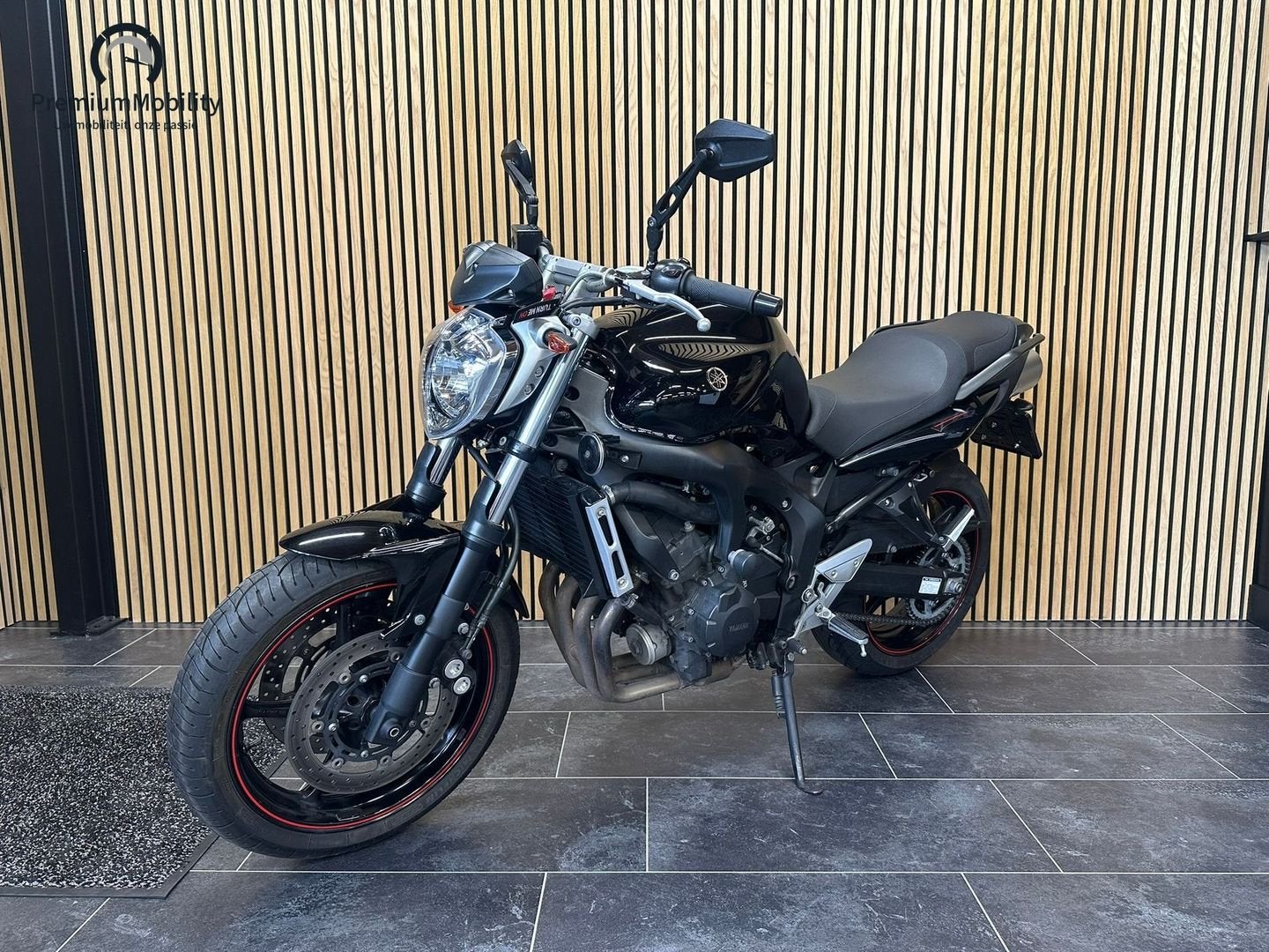 YAMAHA FZ 6 N FAZER (BJ 2008 / 26527 KM), 4 cilinders, Motorrijbewijs A, Bedrijf, Onbekend