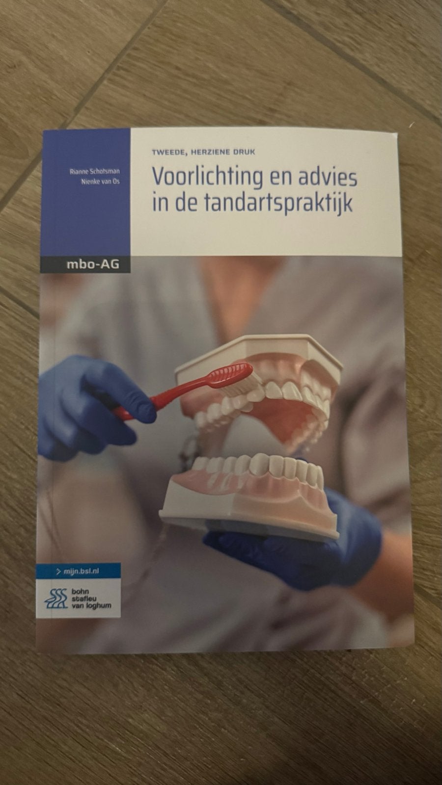 Boeken voor tandartsassitente, Boeken, Studieboeken en Cursussen, Ophalen of Verzenden, Zo goed als nieuw, MBO