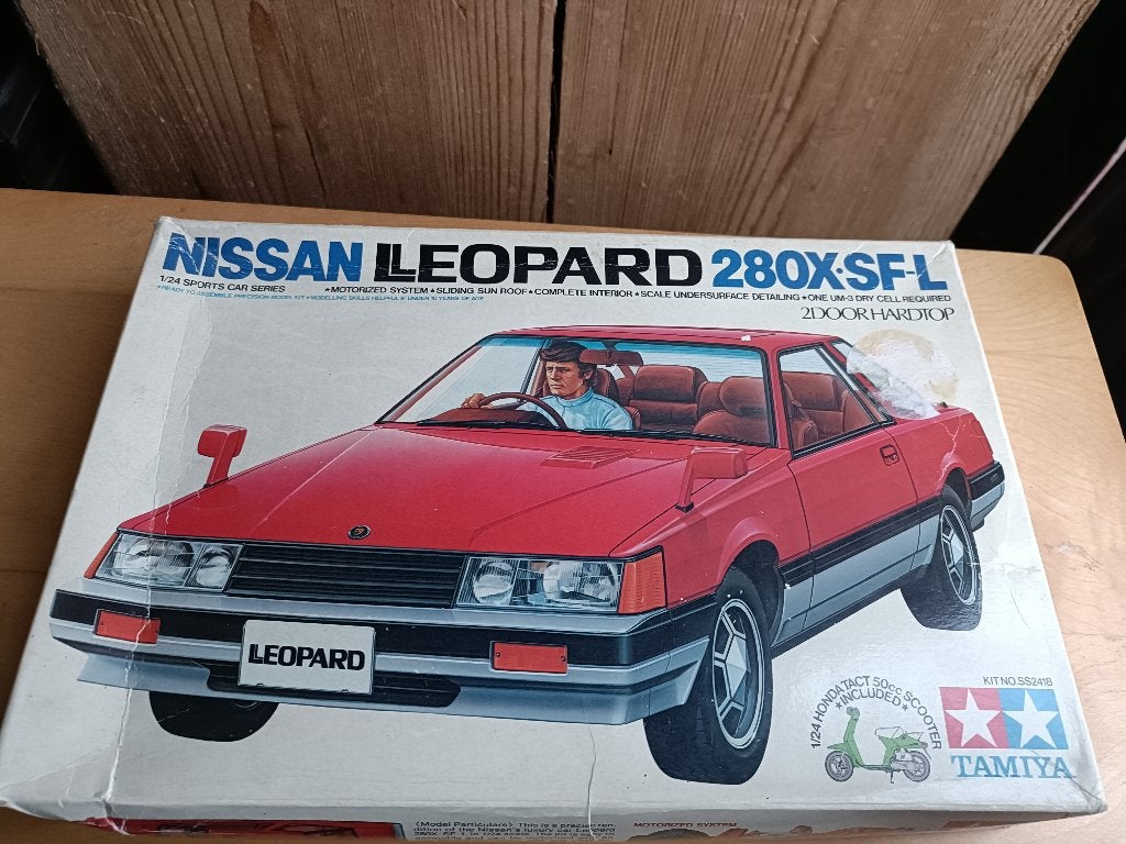 Tamiya no SS2418  Nissan LLeopard 280X.SF-L, Hobby en Vrije tijd, Modelbouw | Auto's en Voertuigen, Auto, Groter dan 1:32, Nieuw