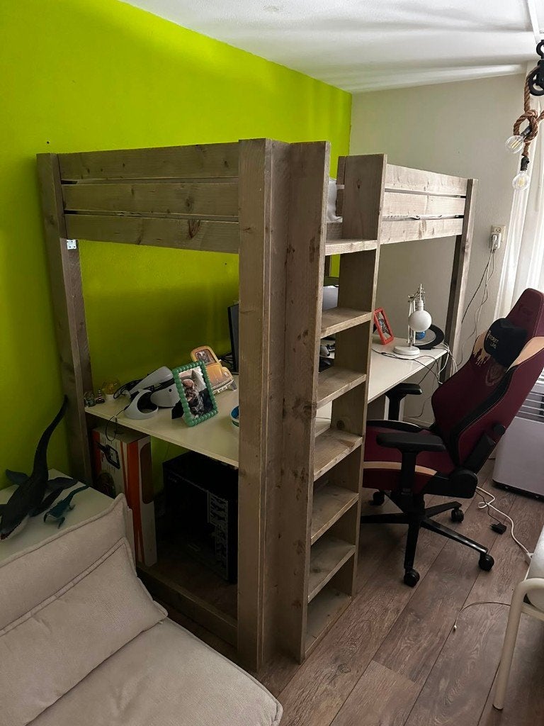 Steigerhouten hoogslaper 90x200 met wit bureau, Huis en Inrichting, Slaapkamer | Stapelbedden en Hoogslapers, Ophalen, Gebruikt