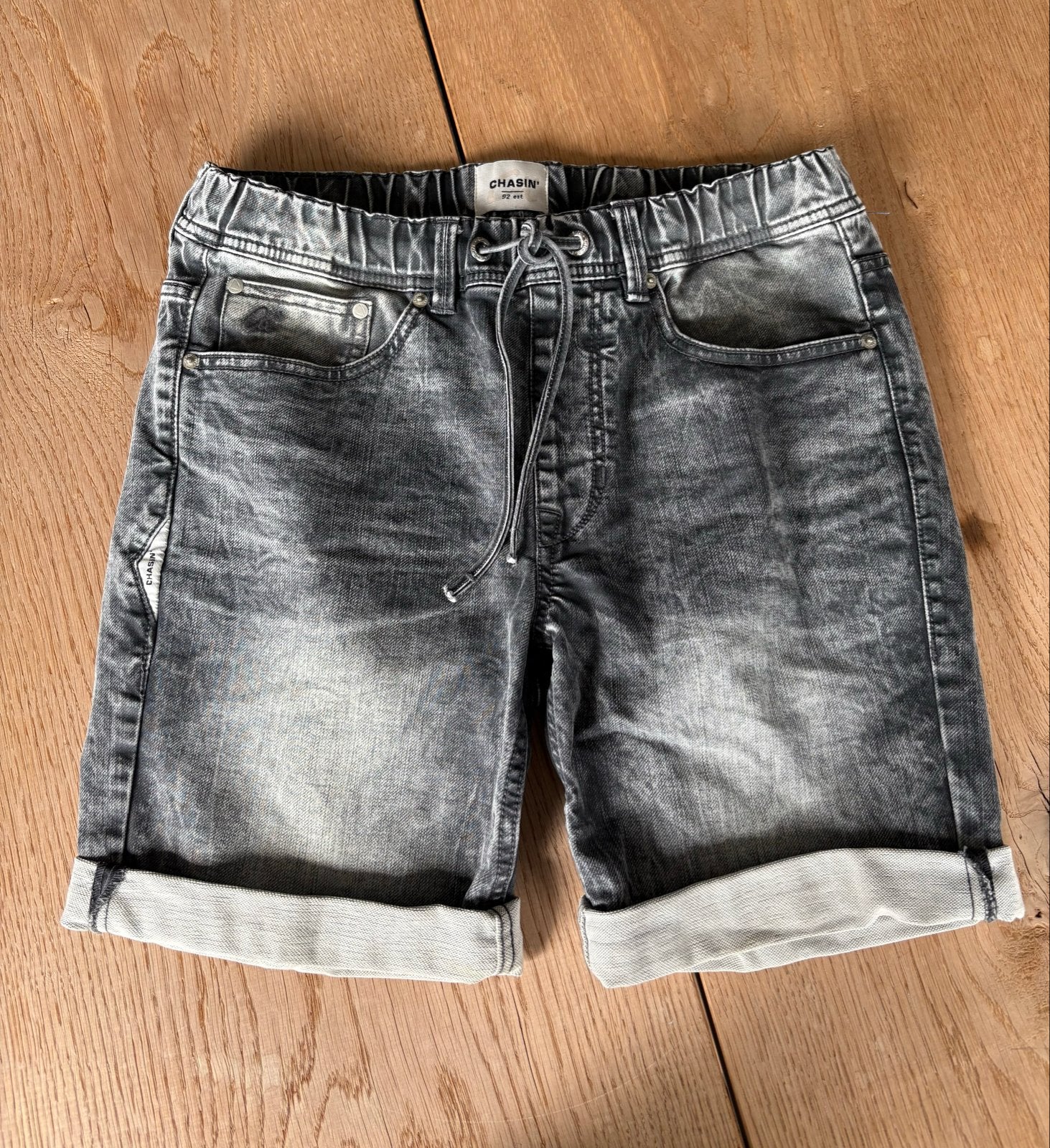 Nieuwe Chasin spijker short / korte broek mt S zwart katoen, Ophalen of Verzenden, Nieuw, Zwart, W32 (confectie 46) of kleiner
