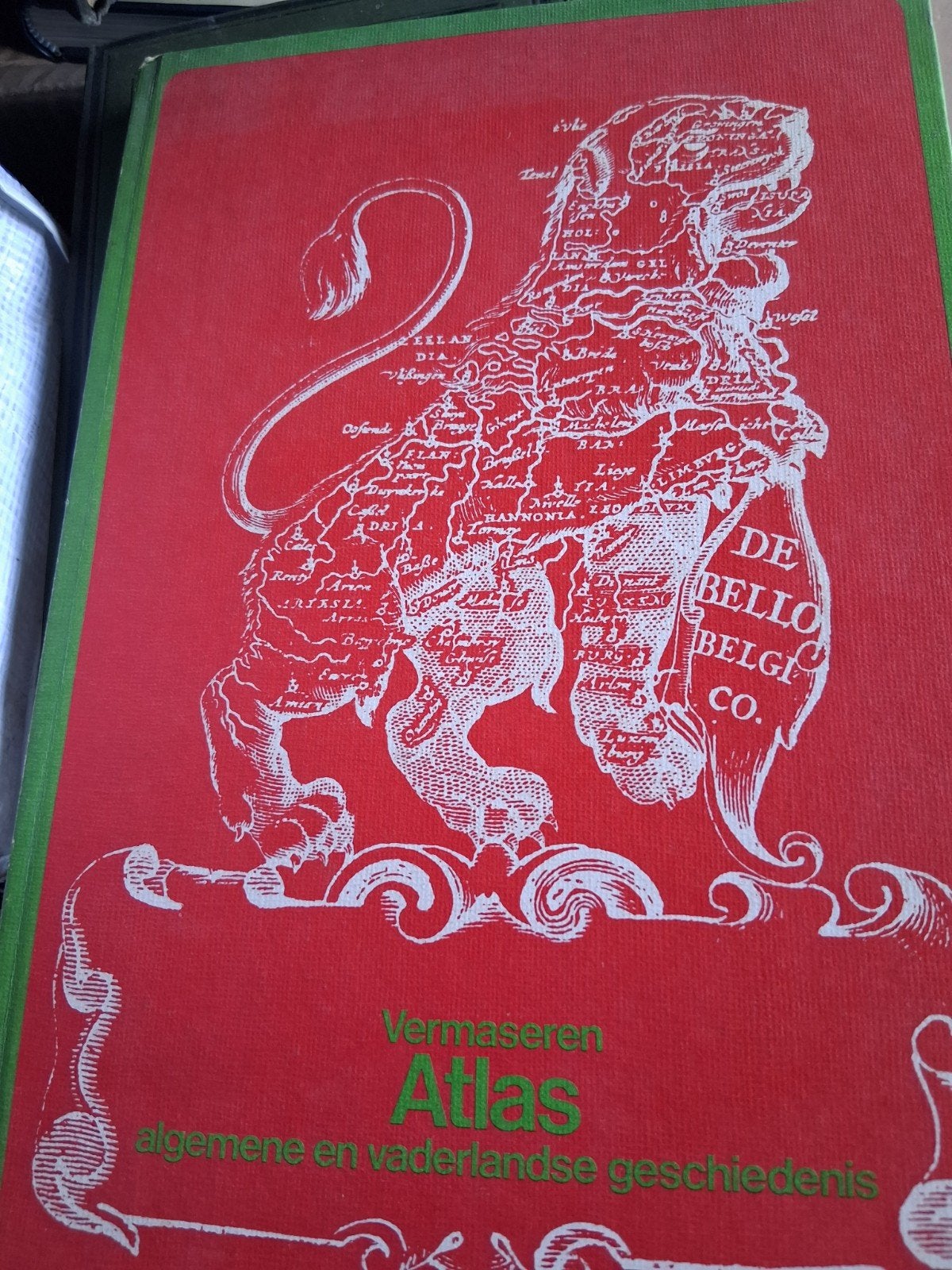 Vermaseren Atlas Algemene en Vaderlandse Geschiedenis, Boeken, Overige atlassen, Ophalen of Verzenden, 1800 tot 2000, Wereld