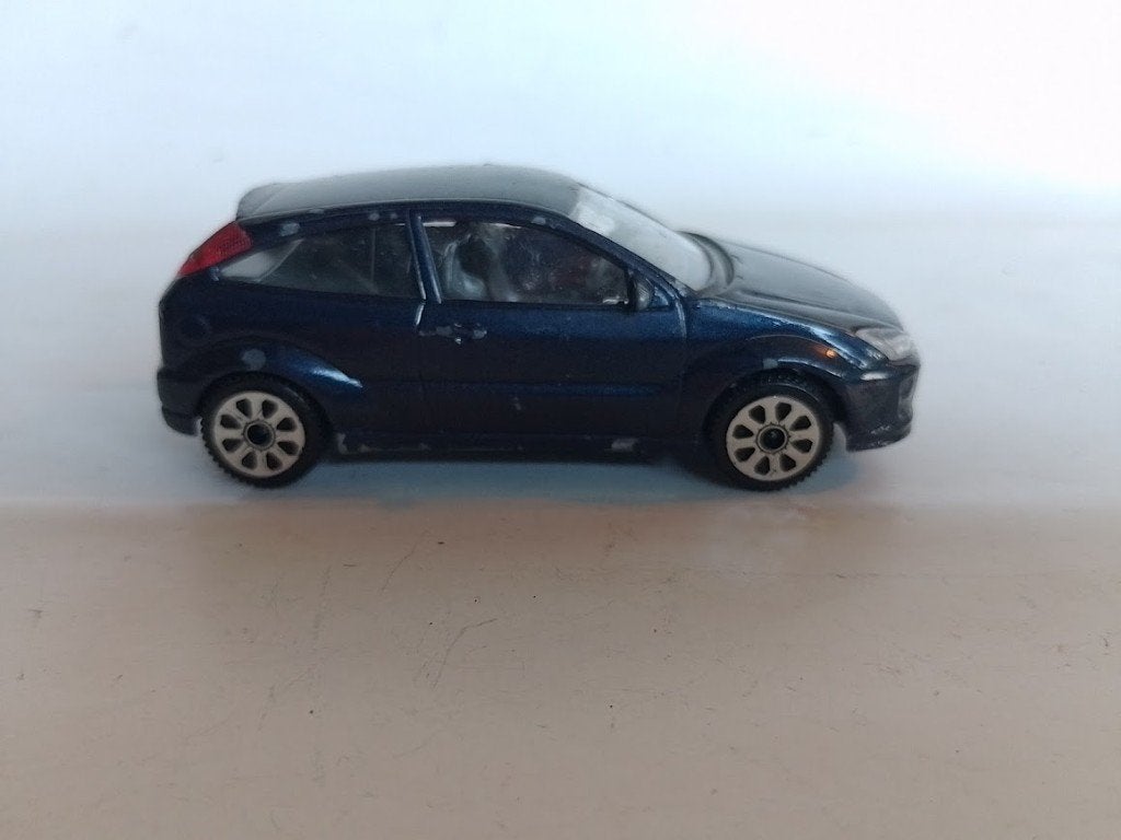 Ford Focus Bburago, sloop of diorama model, Hobby en Vrije tijd, Modelauto's | 1:43, Ophalen of Verzenden, Gebruikt, Auto, Overige merken