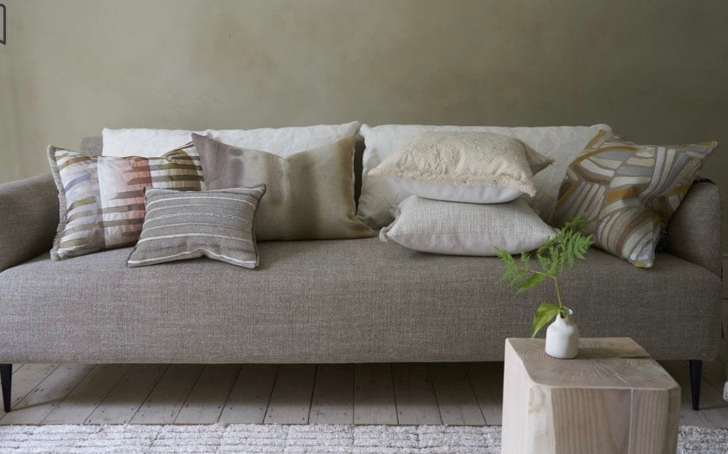 Kussens Designers yguild., Huis en Inrichting, Woonaccessoires | Kussens, Overige kleuren, Nieuw, Ophalen of Verzenden, Sierkussen