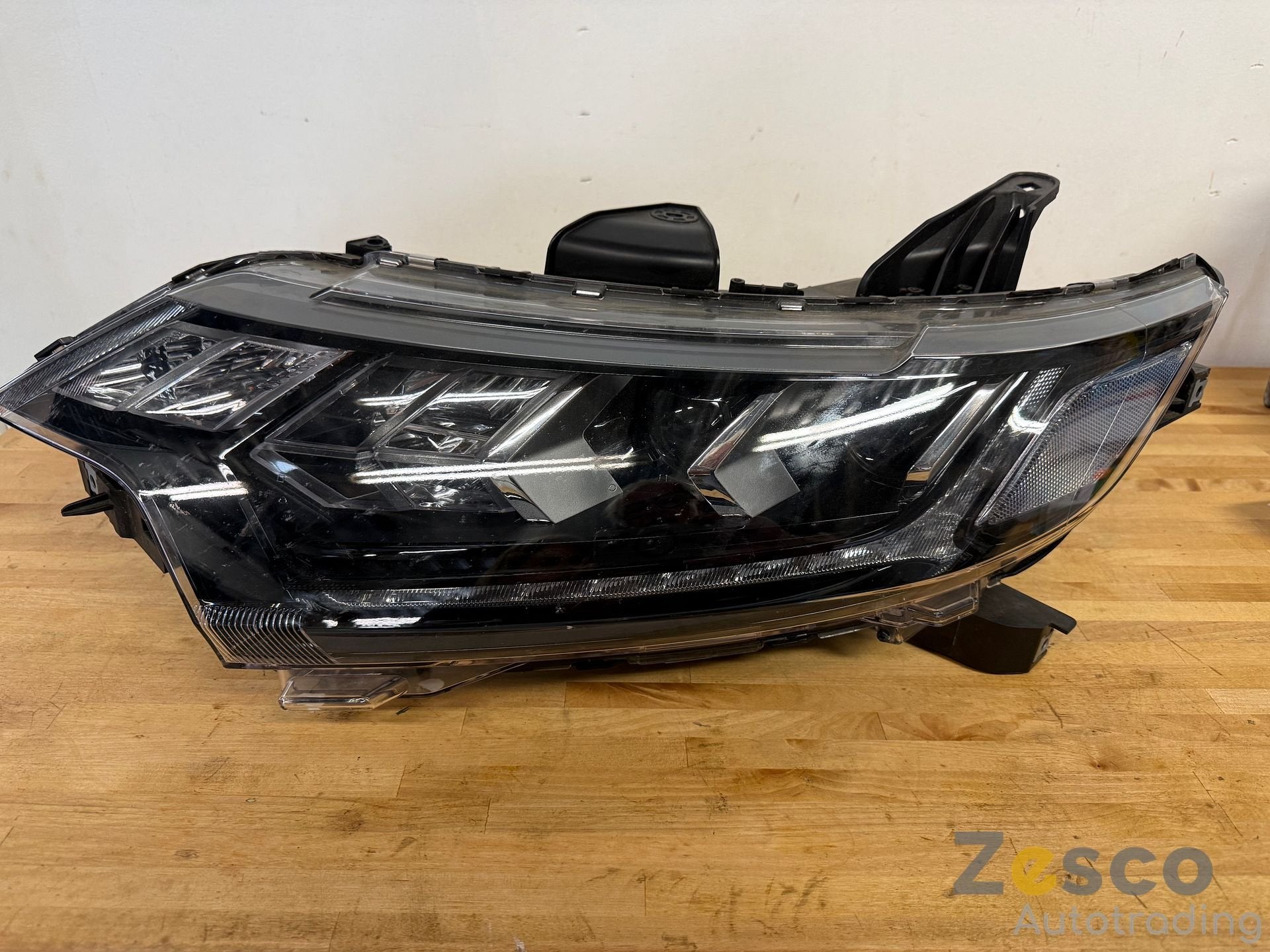 Koplamp links Mitsubishi Outlander (2012/2022), Gebruikt, -, Ophalen of Verzenden, Mitsubishi