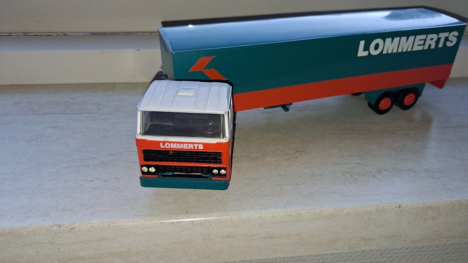 DAF 2800 Lommerts NIEUWSTAAT, Ophalen of Verzenden