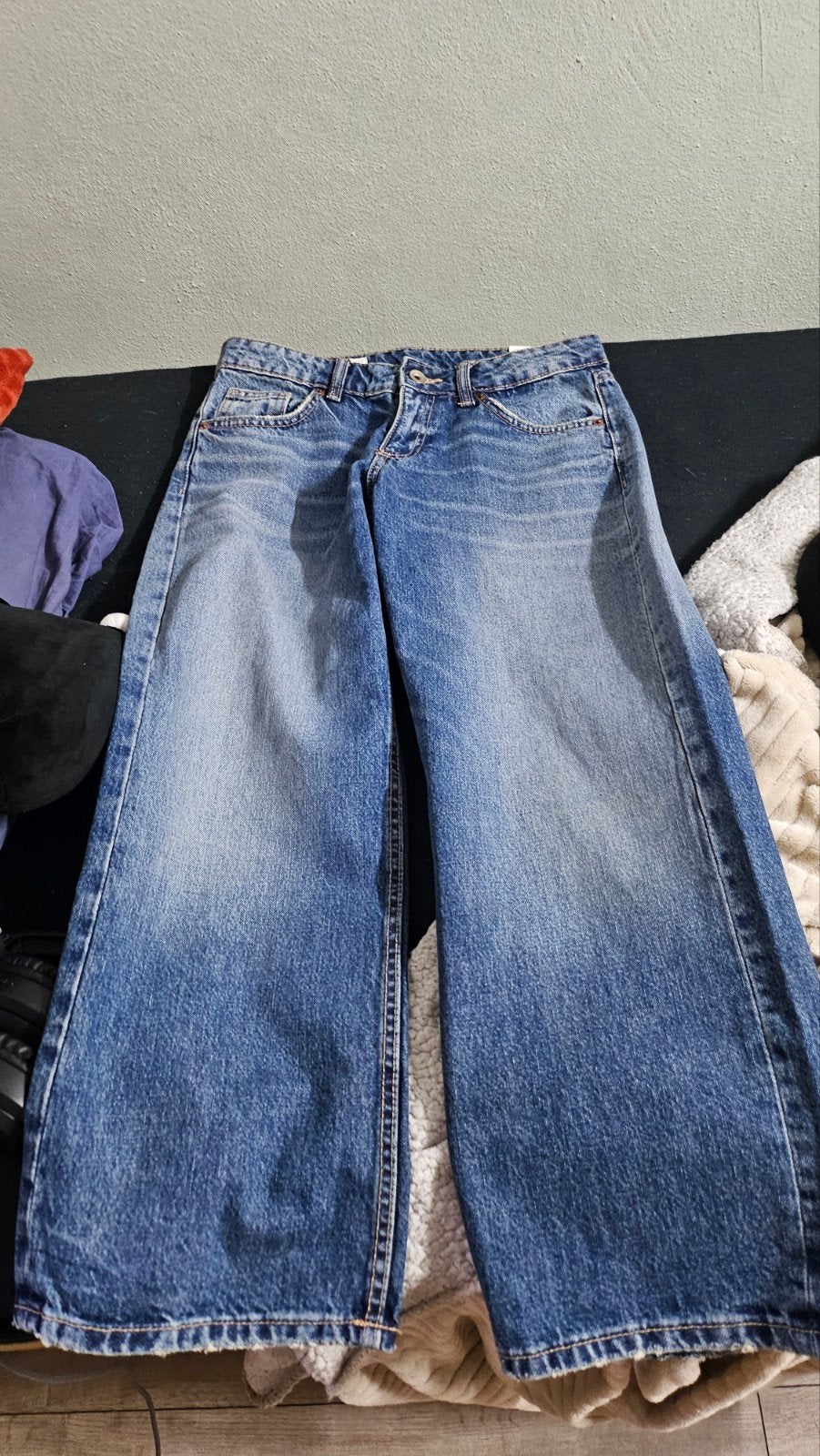 Leuke Zara broek maat 32 - Nieuw met kaartjes!, Kleding | Dames, Broeken en Pantalons, Blauw, Zara, Nieuw, Ophalen of Verzenden