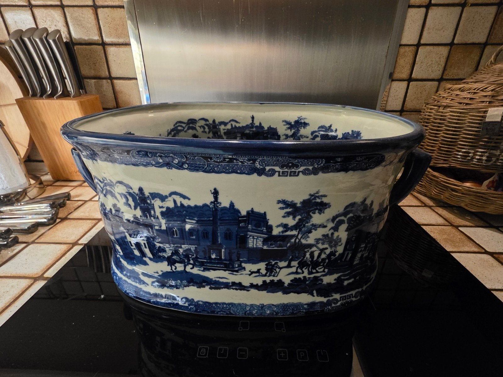 Antieke Victoria Ware Ironstone Wijnkoeler/Bloembak, Ophalen