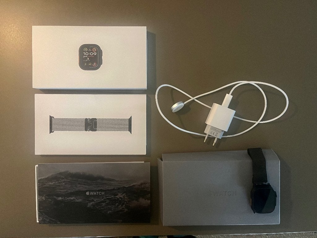 Apple Watch Ultra 2 GPS Cell 49mm Black Titanium M eind 2025, Zwart, IOS, Ophalen of Verzenden, Zo goed als nieuw